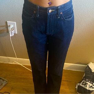 (NEW) Lee Brand Women’s Dark Colored Straight Leg Jeans w/ Full Pockets